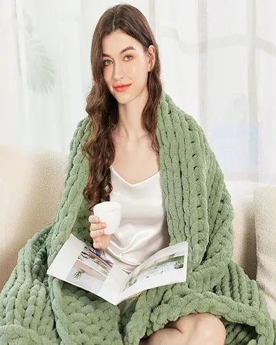 Cozy And Thick Knit Blanket For Winter
